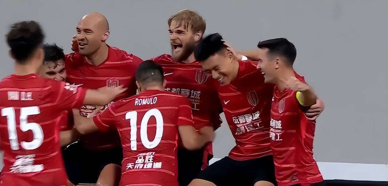包含被低级别球队逼平，豪门球队形势不妙的词条