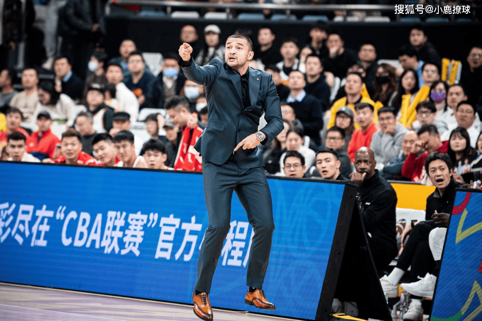 主教练调整阵容,队伍整体实力大幅提升,迎接新挑战!的简单介绍 主教练调整阵容,队伍整体实力大幅提升,迎接新挑战!的简单介绍