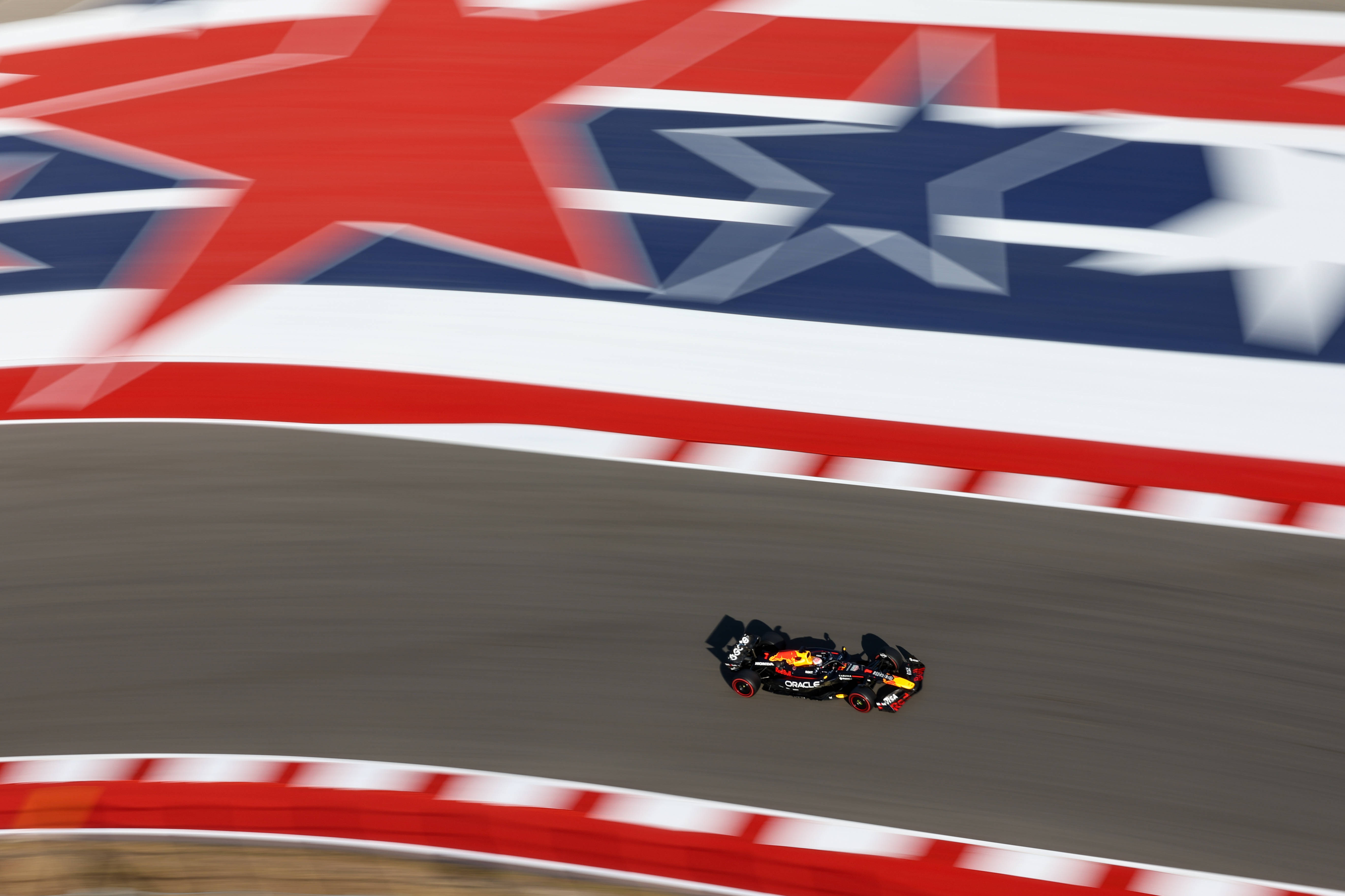 关于哈斯车队逆转迈凯伦，维斯塔潘点燃赛场的信息