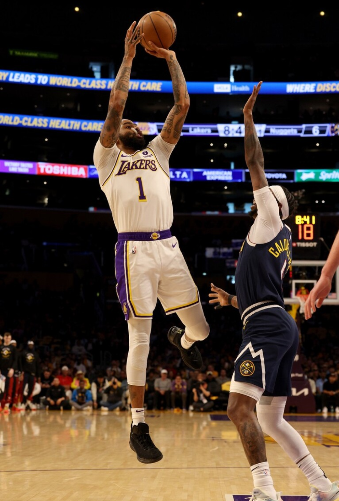 掘金逆转勇士,詹姆斯带队取胜 掘金逆转勇士,詹姆斯带队取胜