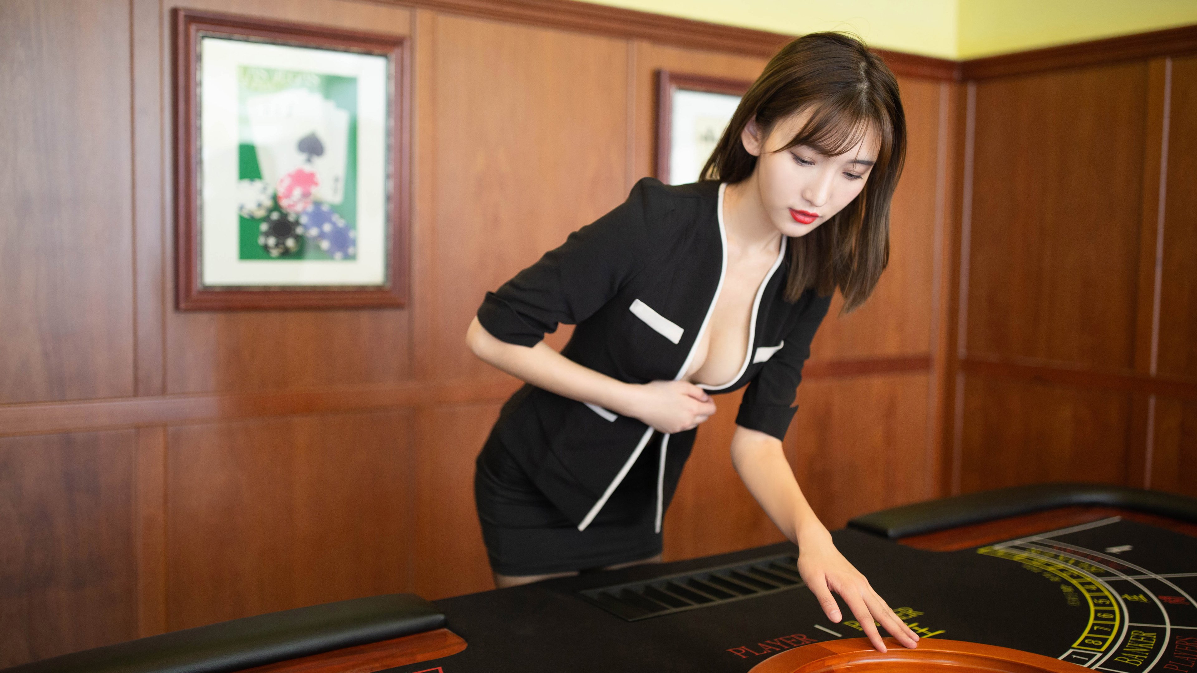 跨越大洋的胜利法则，秘鲁速胜巴萨如何映照东决关键战焦点战的玄机