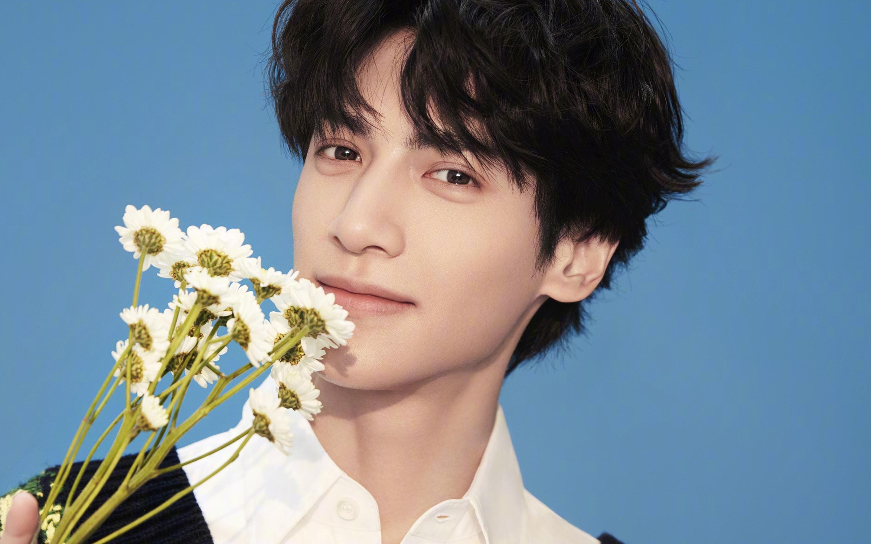 东方锁链，布克窒息式防守导演广东跨联赛神话