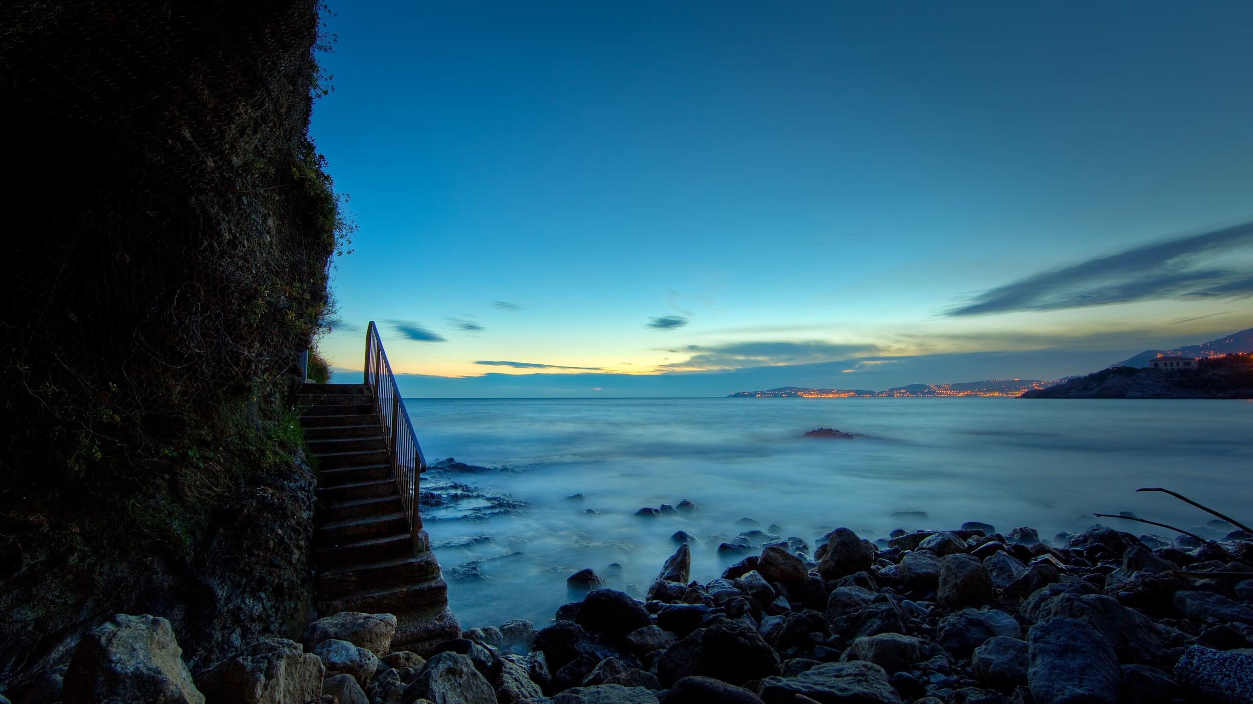 长城守望与蓝黑信仰，凯塞多一箭穿心，亚特兰大上演史诗逆转